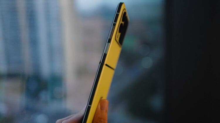 Huawei nova Flip