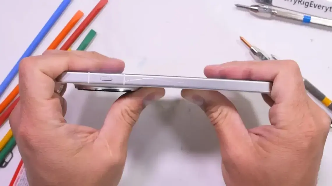 Oppo Find X8 Ultra test odolnosti