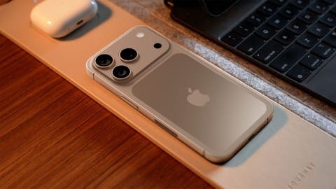 iPhone 17 Pro bezdrátové nabíjení